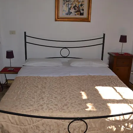Pensjonat La Casa Di Antonella Siena