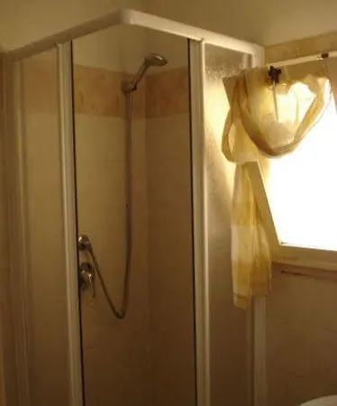La Casa Di Antonella 2* 锡耶纳